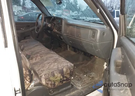 2004 Chevrolet Silverado 1500 Work Truck from USA, damaged, VIN 1GCEC14TX4Z158239